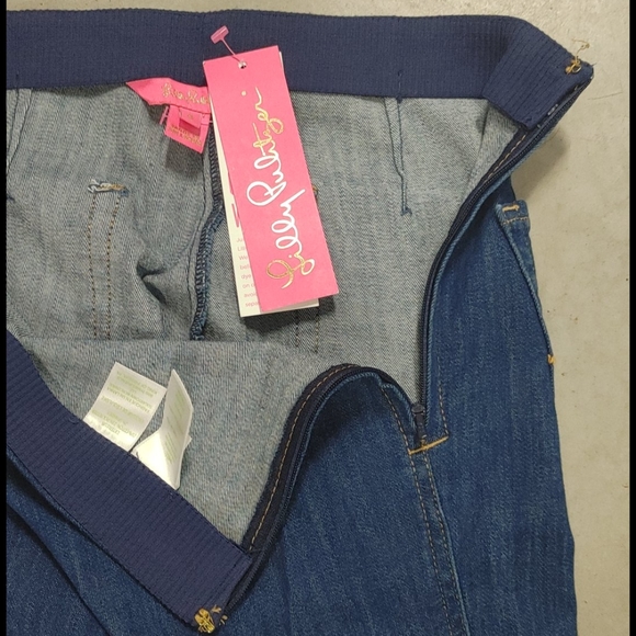 Lilly Pulitzer Jeans Ocean Cay High Rise Crop Hibiskiss Wash with Side Zipper - Picture 3 of 8